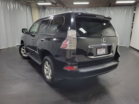 Used 2019 Lexus GX 460 image 6