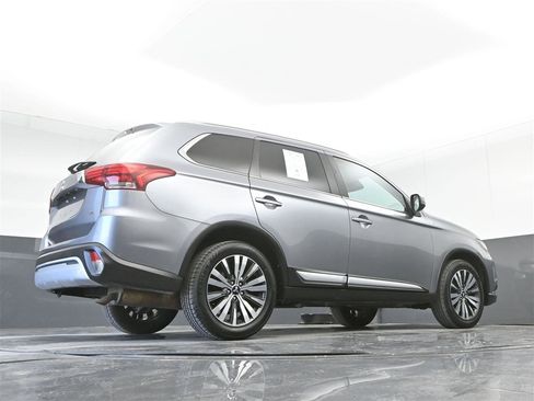 Used 2020 Mitsubishi Outlander SEL image 34