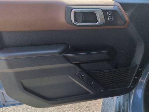 Used 2024 Ford Bronco Outer Banks AWD/4WD image 12