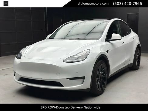Used 2022 Tesla Model Y Long Range image 1