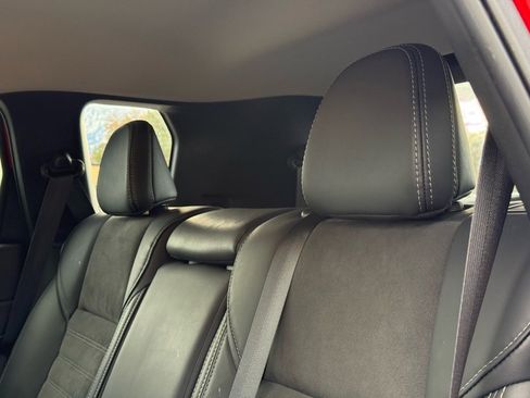 Used 2024 Mitsubishi Outlander SE image 25