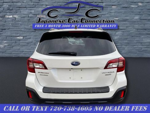 Used 2018 Subaru Outback 3.6R Touring AWD/4WD image 8