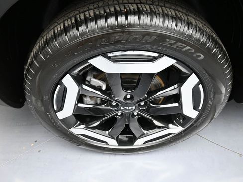 Used 2024 Kia Telluride S w/ S Sunroof Package image 12