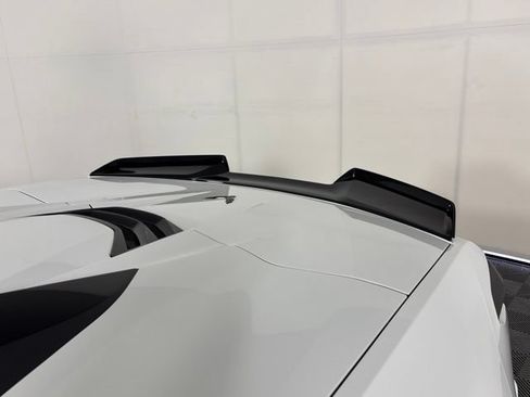 Used 2024 Chevrolet Corvette Stingray Premium Cpe w/ Z51 Performance Package RWD image 37
