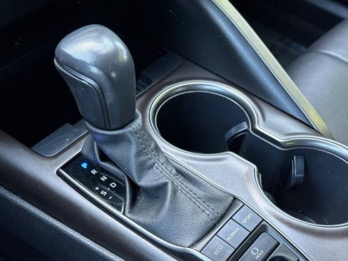 Used 2023 Toyota Camry XSE image 19