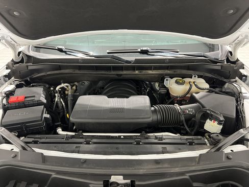 Used 2023 Chevrolet Suburban Premier image 31