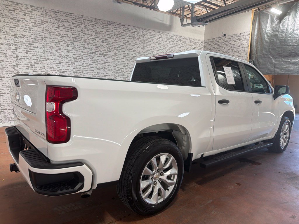 Used 2022 Chevrolet Silverado 1500 Custom w/ Safety Confidence Package RWD image 7