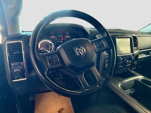 Used 2017 RAM 1500 Sport image 12