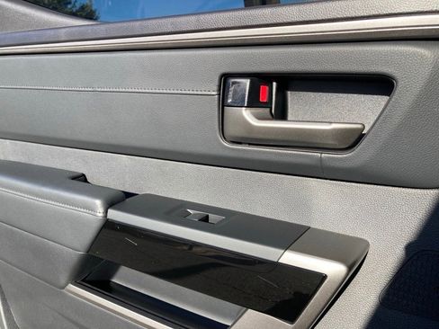 Used 2023 Toyota Tundra Limited image 11