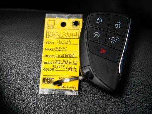 Used 2024 Chevrolet Silverado 1500 LT Trail Boss w/ Convenience Package II image 33