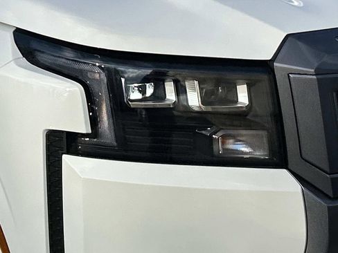 New 2026 Nissan Frontier SV w/ All-Weather Content Package AWD/4WD image 9