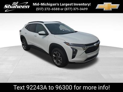 Used 2025 Chevrolet Trax LT w/ Driver Confidence Package