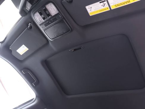 Used 2023 Honda Passport EX-L image 16