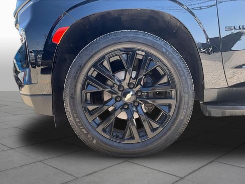 Used 2021 Chevrolet Suburban RST w/ Luxury Package AWD/4WD image 11