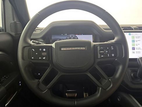 Used 2025 Land Rover Defender 110 X AWD/4WD image 21
