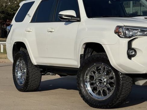 Used 2021 Toyota 4Runner TRD Off-Road Premium w/ Moonroof Package image 3