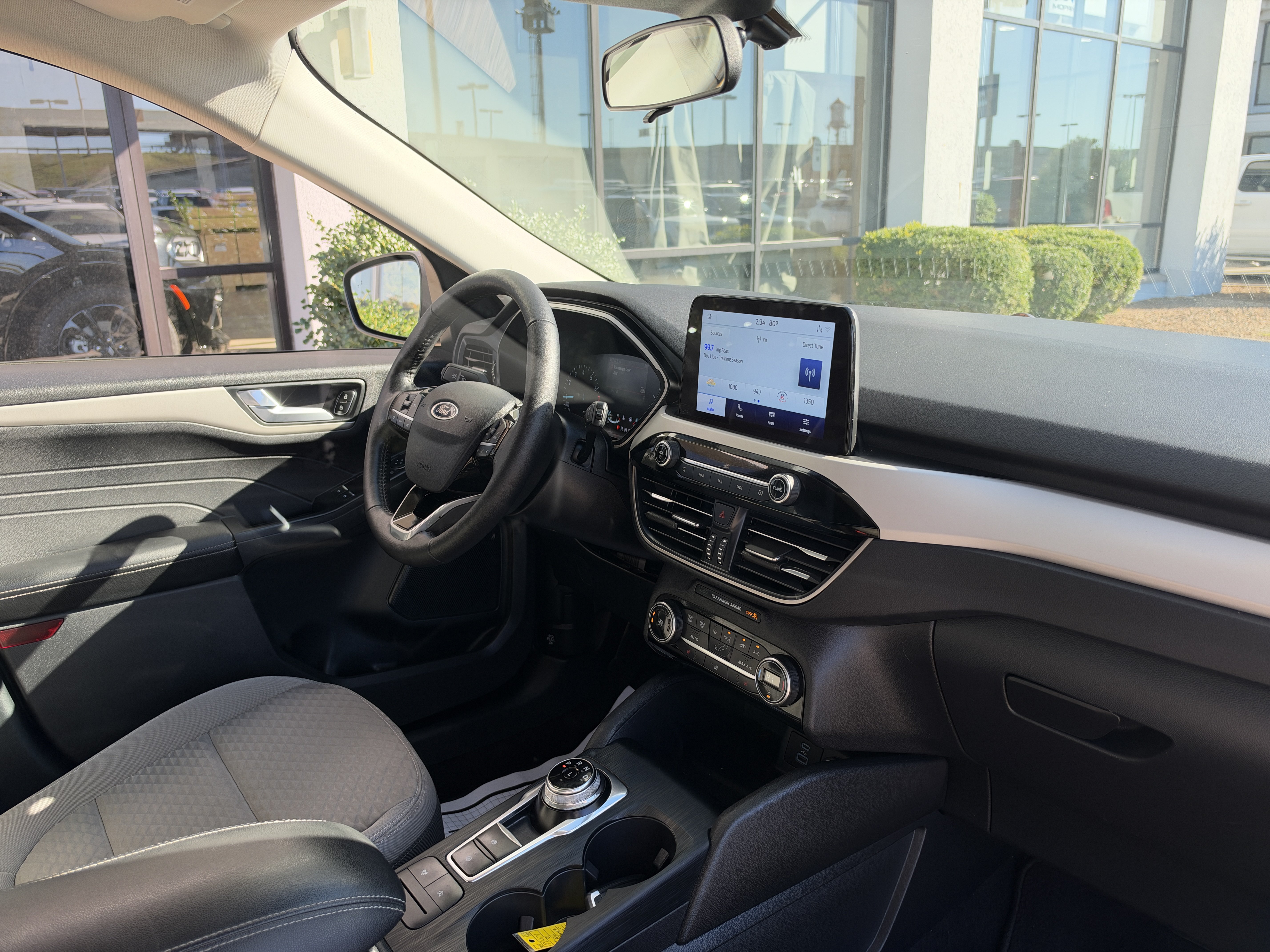 Used 2021 Ford Escape SE FWD image 22