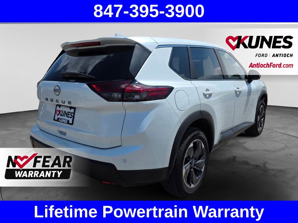Used 2025 Nissan Rogue SV FWD image 9
