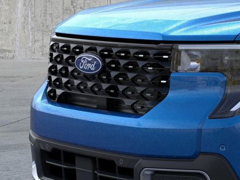 New 2025 Ford Maverick Lariat w/ 4K Tow Package image 18