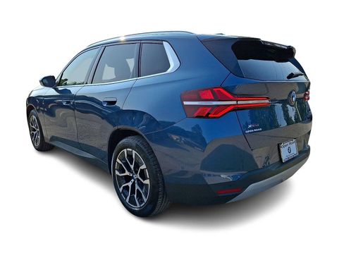 Used 2025 BMW X3 xDrive30i w/ Premium Package AWD/4WD image 4