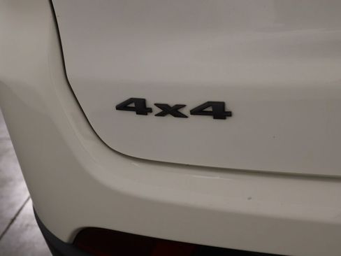 Used 2021 Jeep Compass Trailhawk AWD/4WD image 36