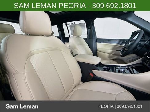 New 2025 Jeep Grand Cherokee Limited w/ Luxury Tech Group II image 29