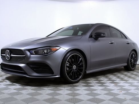 Used 2022 Mercedes-Benz CLA 250 image 2