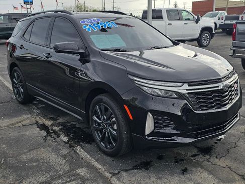 Used 2023 Chevrolet Equinox RS w/ LPO, Floor Liner Package FWD image 1