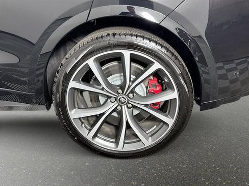 New 2026 Jaguar F-PACE SVR image 33