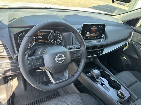 New 2026 Nissan Rogue SV AWD/4WD image 16