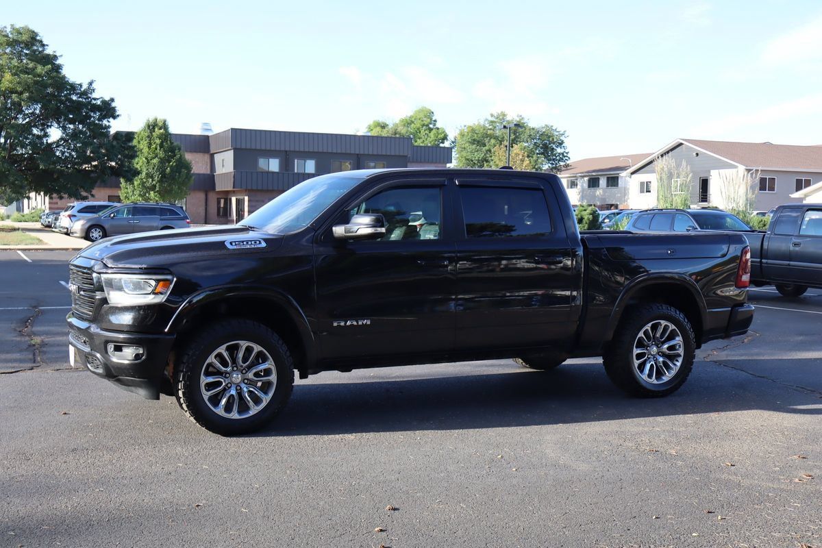 Used 2019 RAM 1500 Laramie w/ Sport Appearance Package AWD/4WD image 10