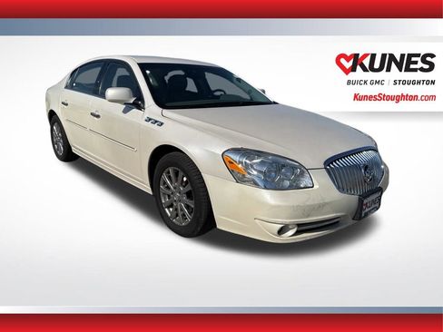 Used 2011 Buick Lucerne CXL image 1