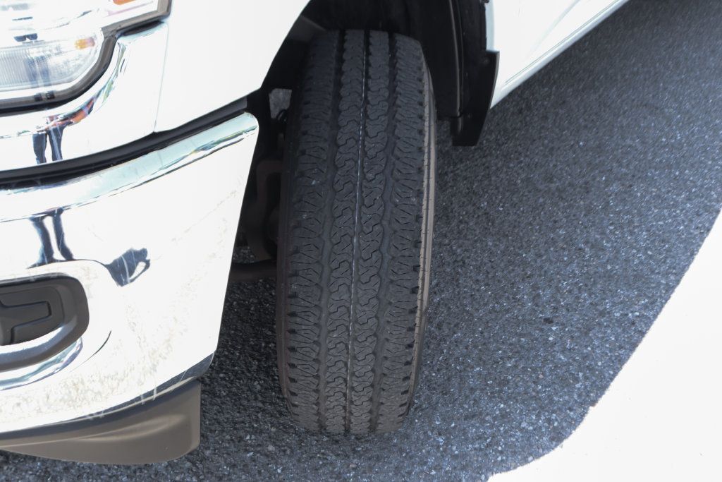 Used 2024 RAM 3500 Big Horn AWD/4WD image 44