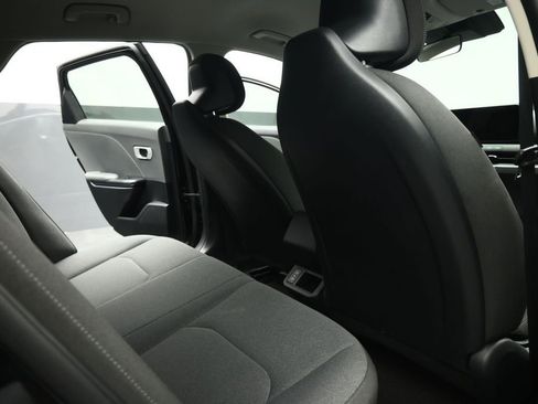 Certified 2025 Kia K4 LXS FWD image 61