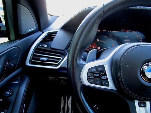 Used 2020 BMW X5 M50i w/ Premium Package image 21