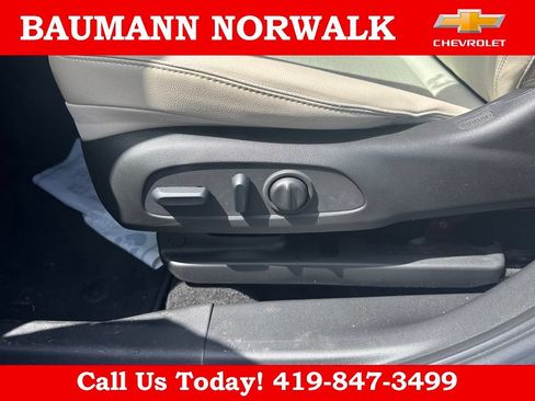 Used 2023 Buick Encore GX Preferred w/ Cold Weather Comfort Package FWD image 18