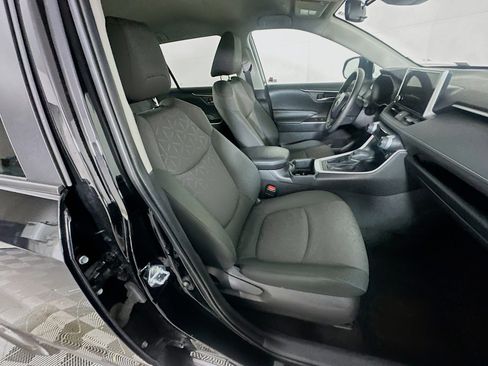 Used 2024 Toyota RAV4 XLE image 27