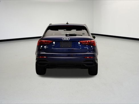 New 2025 Audi Q3 2.0T Premium image 4