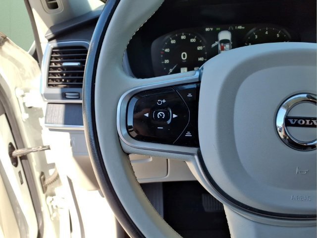 Used 2020 Volvo XC90 T6 Momentum AWD/4WD image 20
