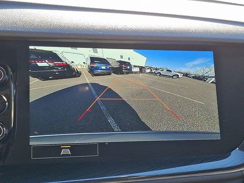 Used 2023 Buick Envision Essence image 4