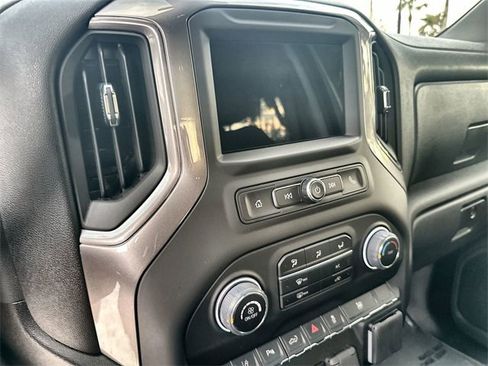 Used 2025 Chevrolet Silverado 2500 Custom w/ Custom Value Package image 20