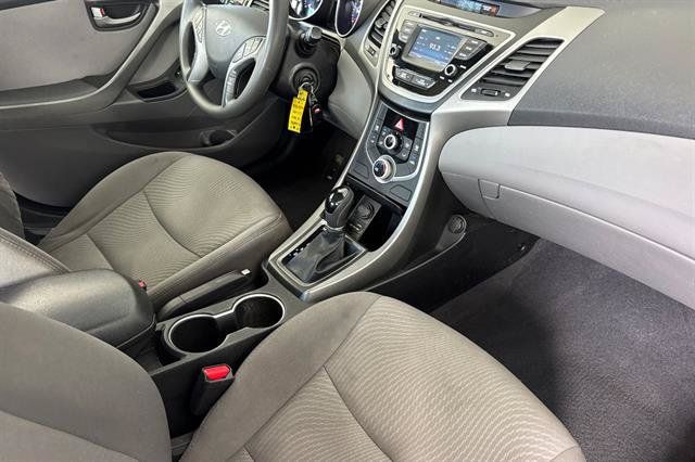 Used 2016 Hyundai Elantra SE w/ Option Group 02 FWD image 15