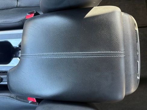 Used 2017 Honda Accord EX-L image 24