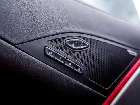 Used 2018 Chevrolet Corvette Stingray Coupe w/ 2LT Preferred Equipment Group image 17