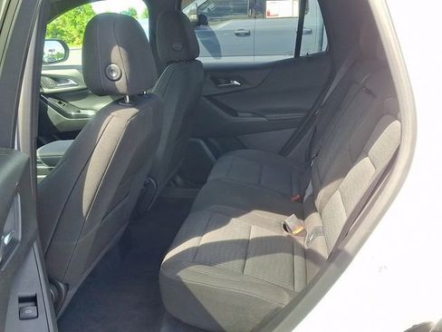 Used 2025 Chevrolet Equinox LT AWD/4WD image 8