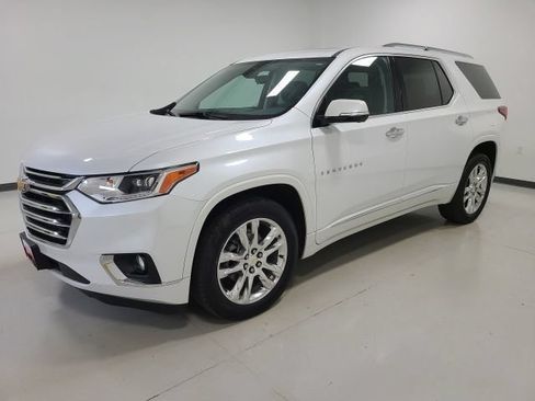 Used 2020 Chevrolet Traverse High Country AWD/4WD image 3