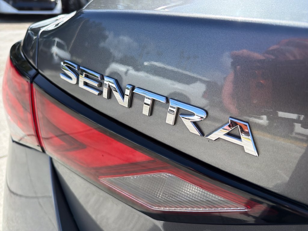 Used 2024 Nissan Sentra SV FWD image 9