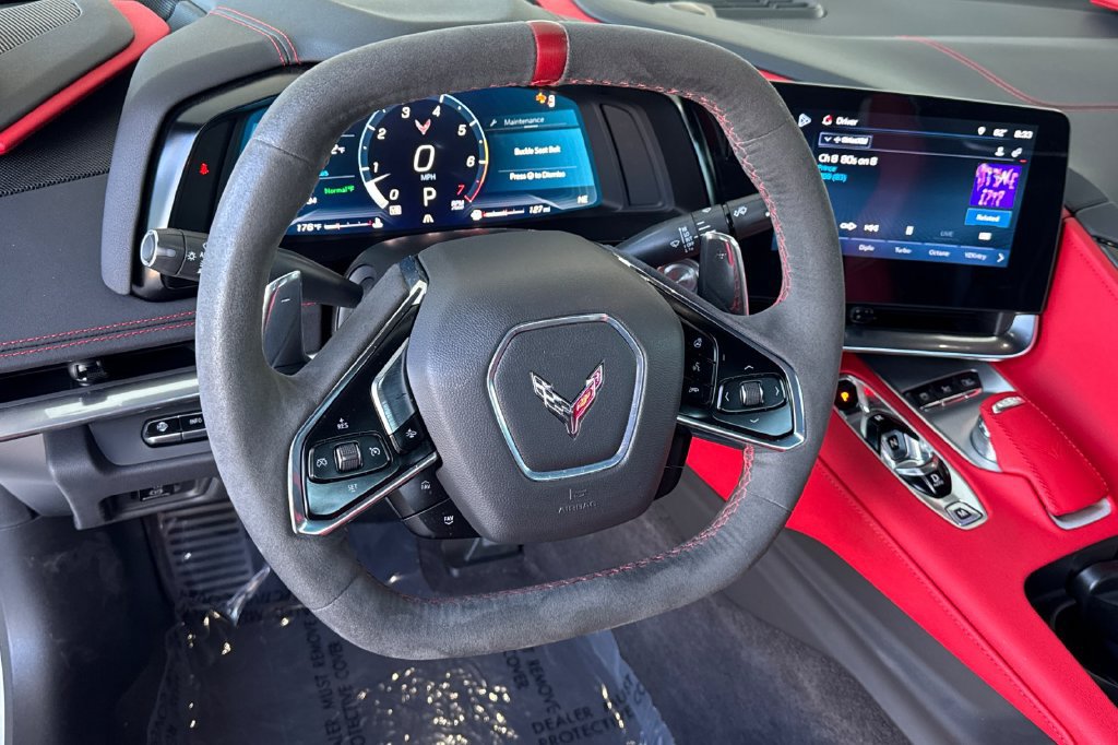 Used 2024 Chevrolet Corvette Stingray Preferred Cpe w/ Z51 Performance Package RWD image 16