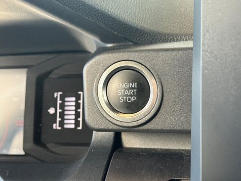 Certified 2025 Toyota 4Runner SR5 image 27