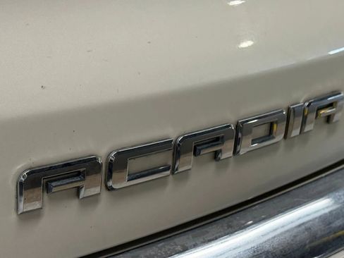 Used 2011 GMC Acadia Denali image 21